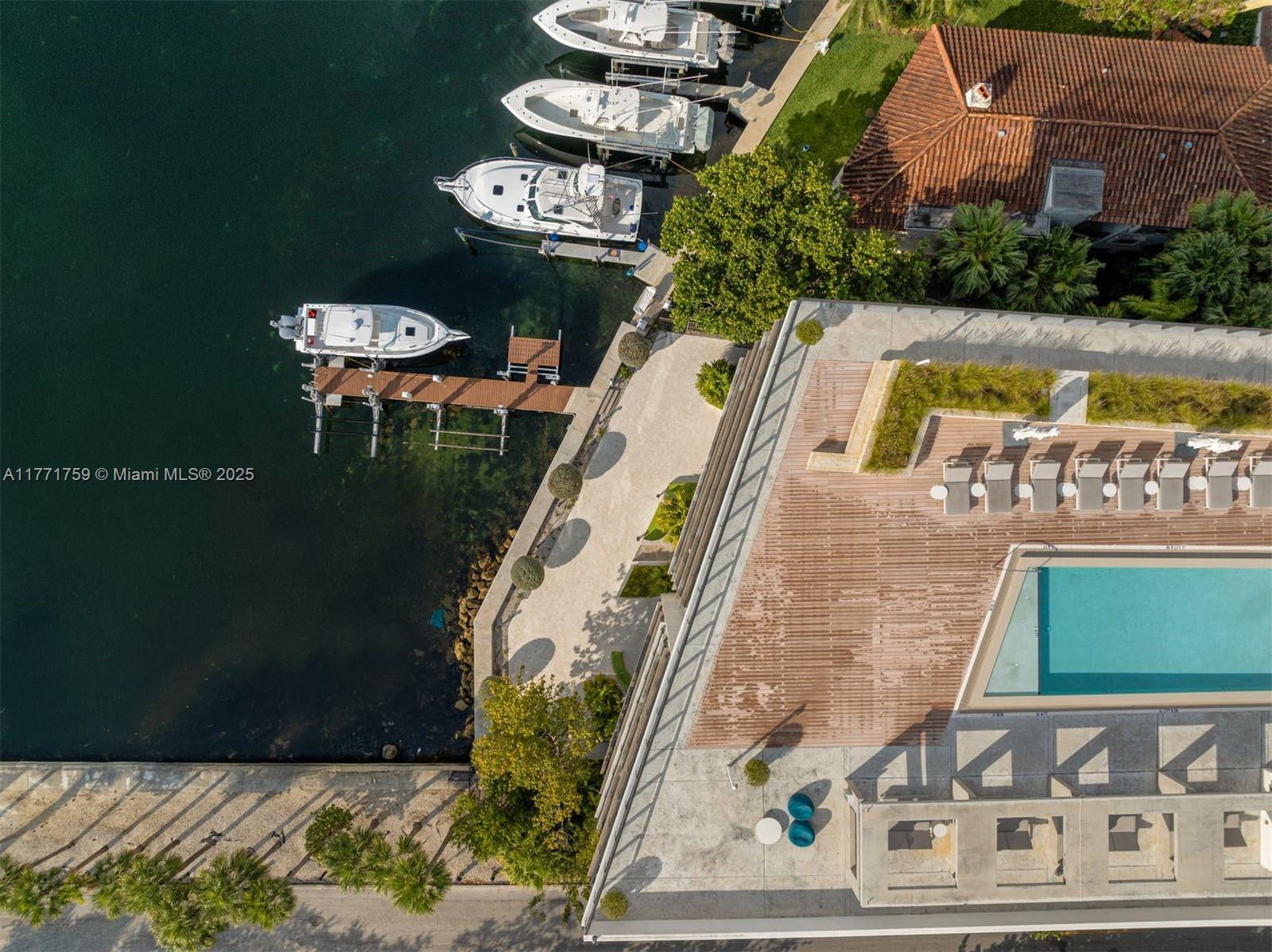 BRICKELLS FLAGLER - Residential