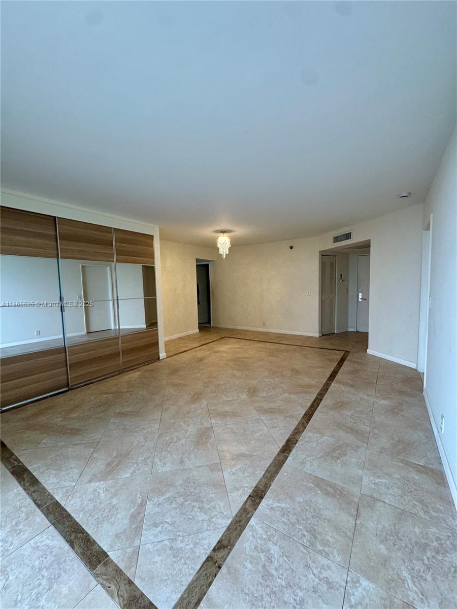 **2 Bedroom + Den Condo for Rent in Parc Central** Largest Corner unit Available
This freshly painted, move-in ready condo features **2 bedrooms, 2 bathrooms, and a versatile den** that can serve as a third bedroom, home office, or extra living space. Enjoy new carpet in the bedrooms, updated light fixtures, and a stylish retractable door for added privacy and functionality.**Move in with just first month’s rent and security deposit** (with excellent credit of 680+). Rent includes: trash, water, basic internet, and cable. Community Features: Parc Central is a luxury condo community offering, resort-style amenities, including: Two swimming pools * Fitness center * Sauna and spa * Security and more