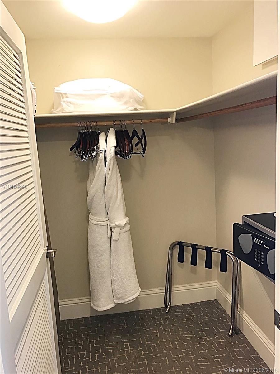 Fontainebleau - Residential