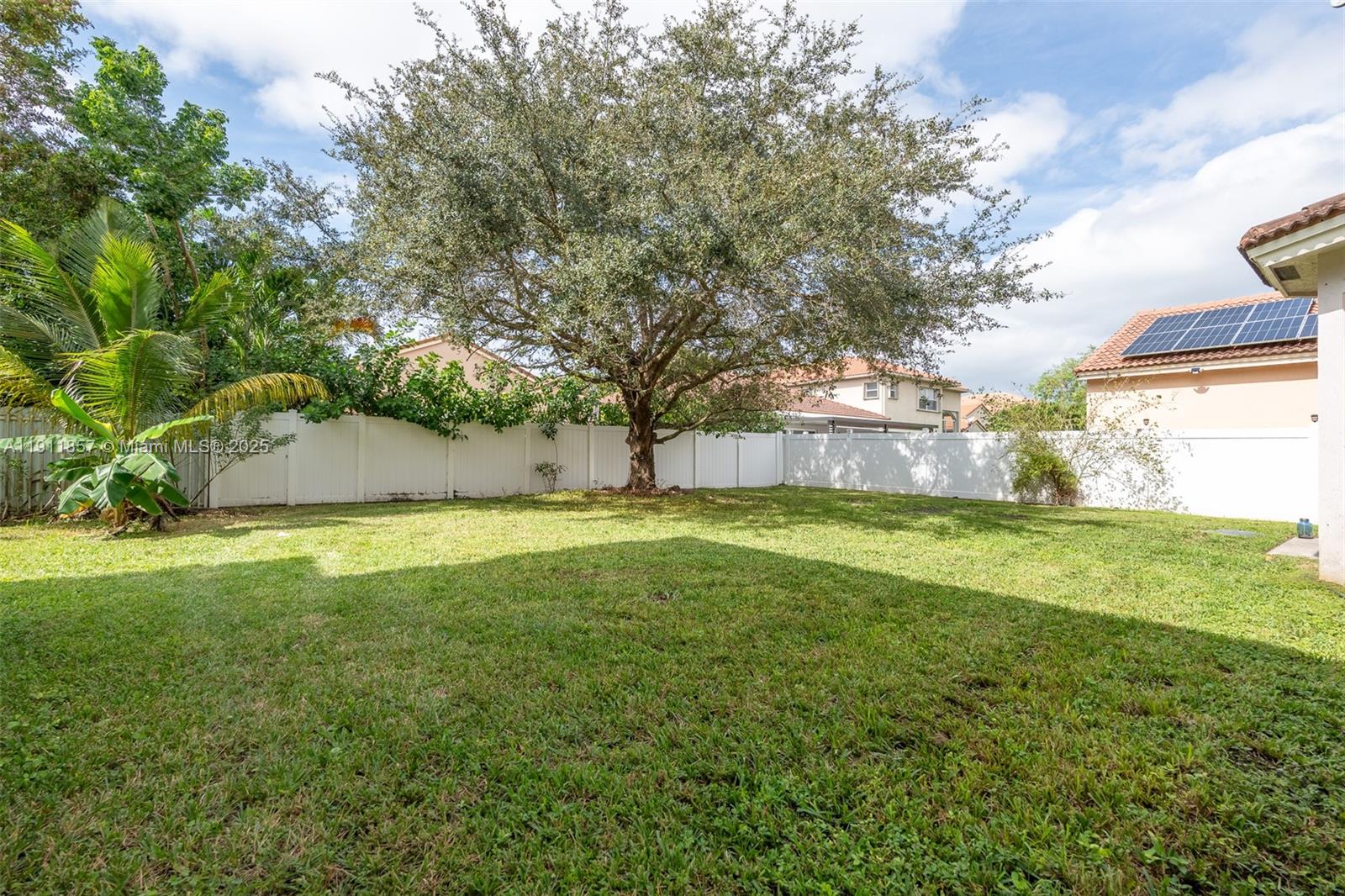 PORTOFINO LAKES - Residential Lease