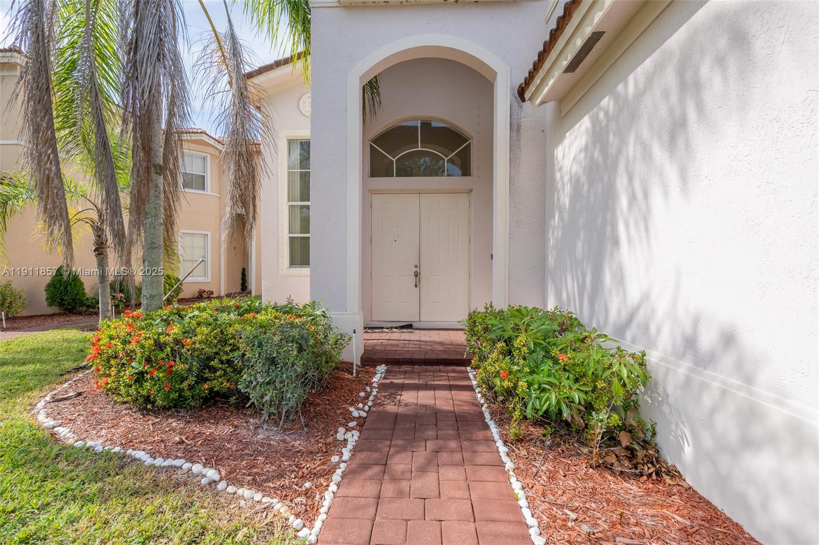 PORTOFINO LAKES - Residential Lease