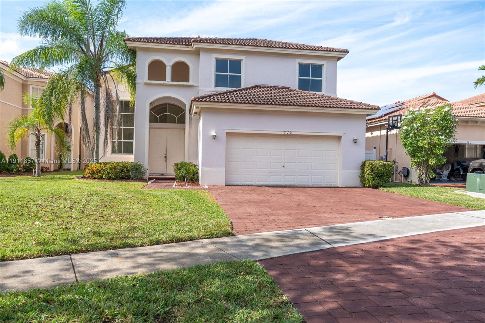 PORTOFINO LAKES - Residential Lease