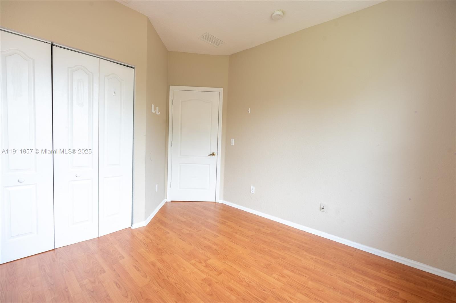 PORTOFINO LAKES - Residential Lease