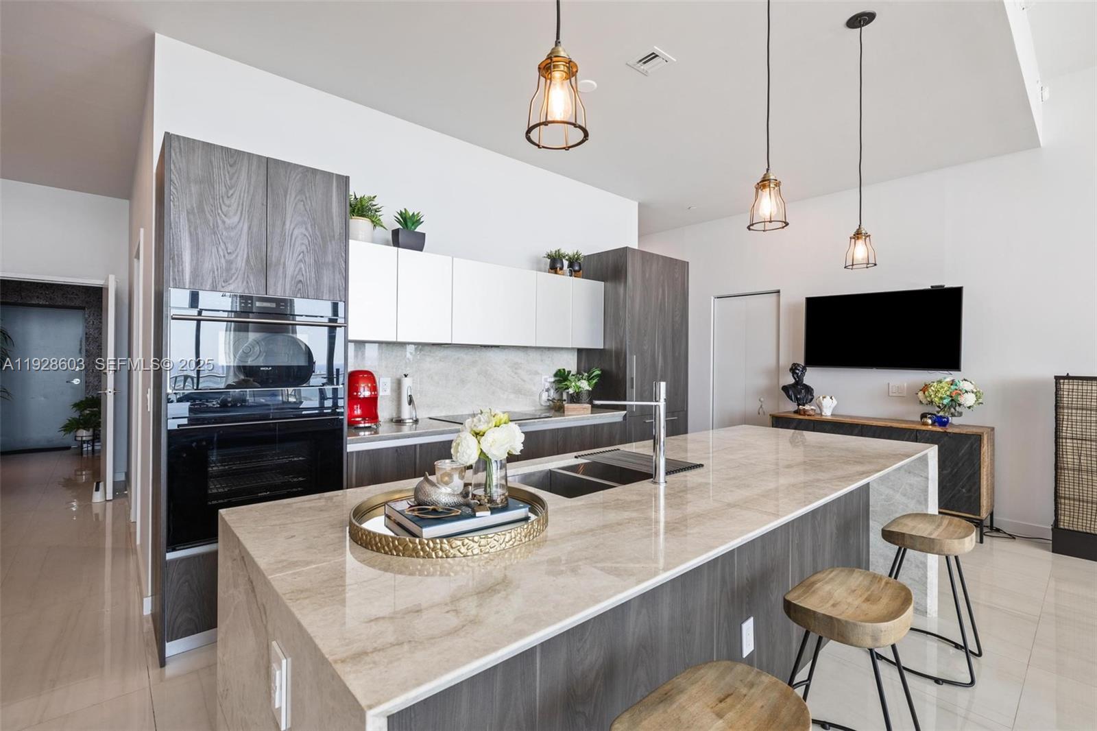 GRAN PARAISO CONDO - Residential