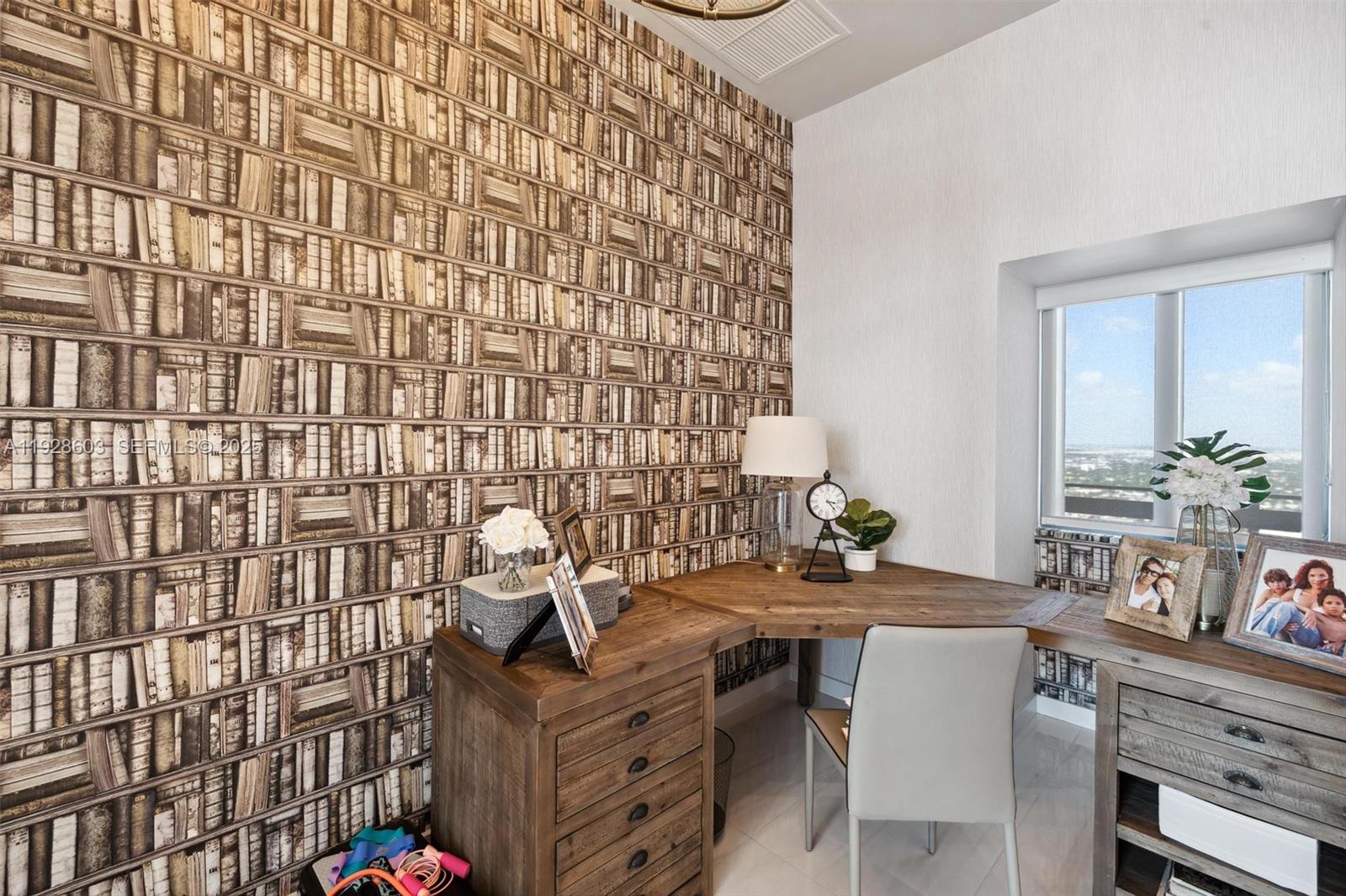 GRAN PARAISO CONDO - Residential