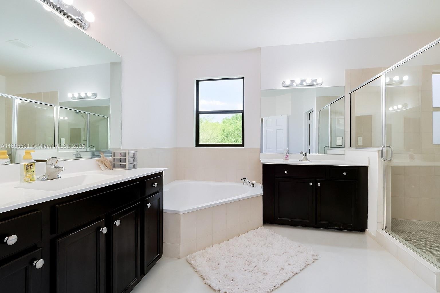 COCO PALM ESTATES - Residential