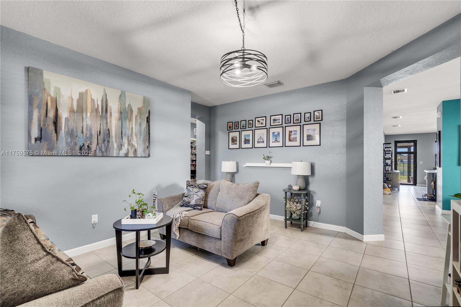 KINGMAN COMMONS - Residential