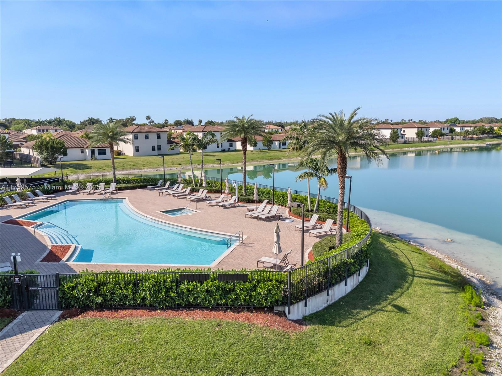 KINGMAN COMMONS - Residential