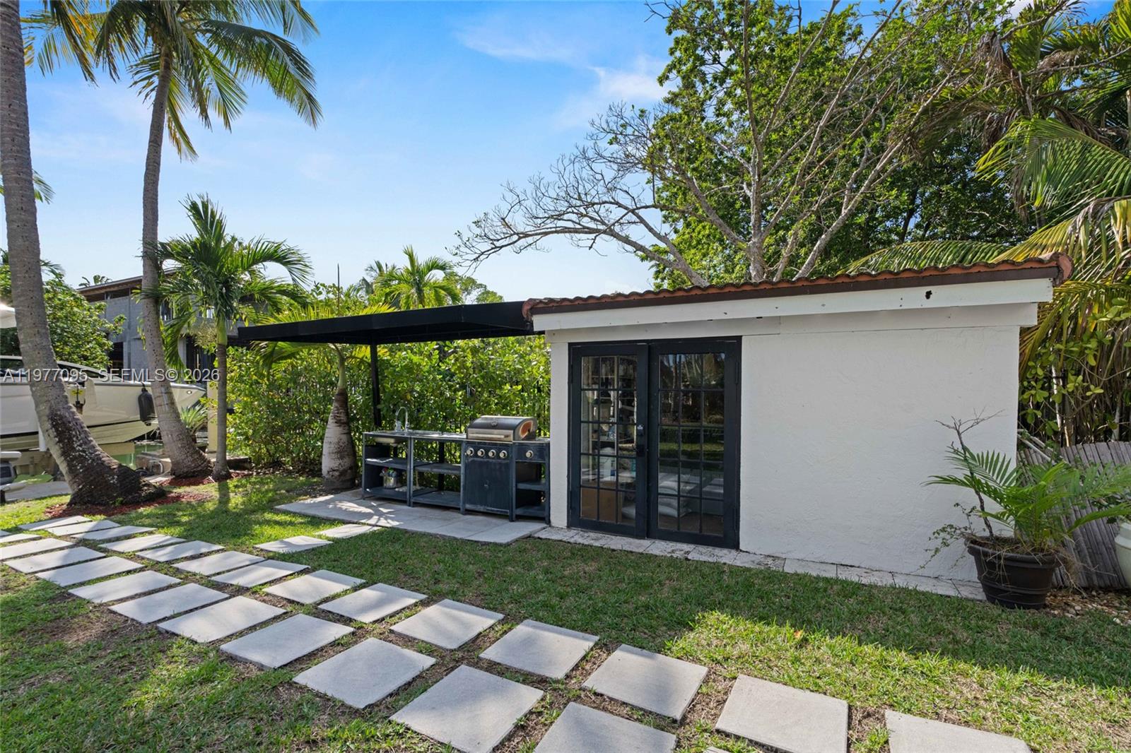 ADEMAR PARK AMD PL - Residential