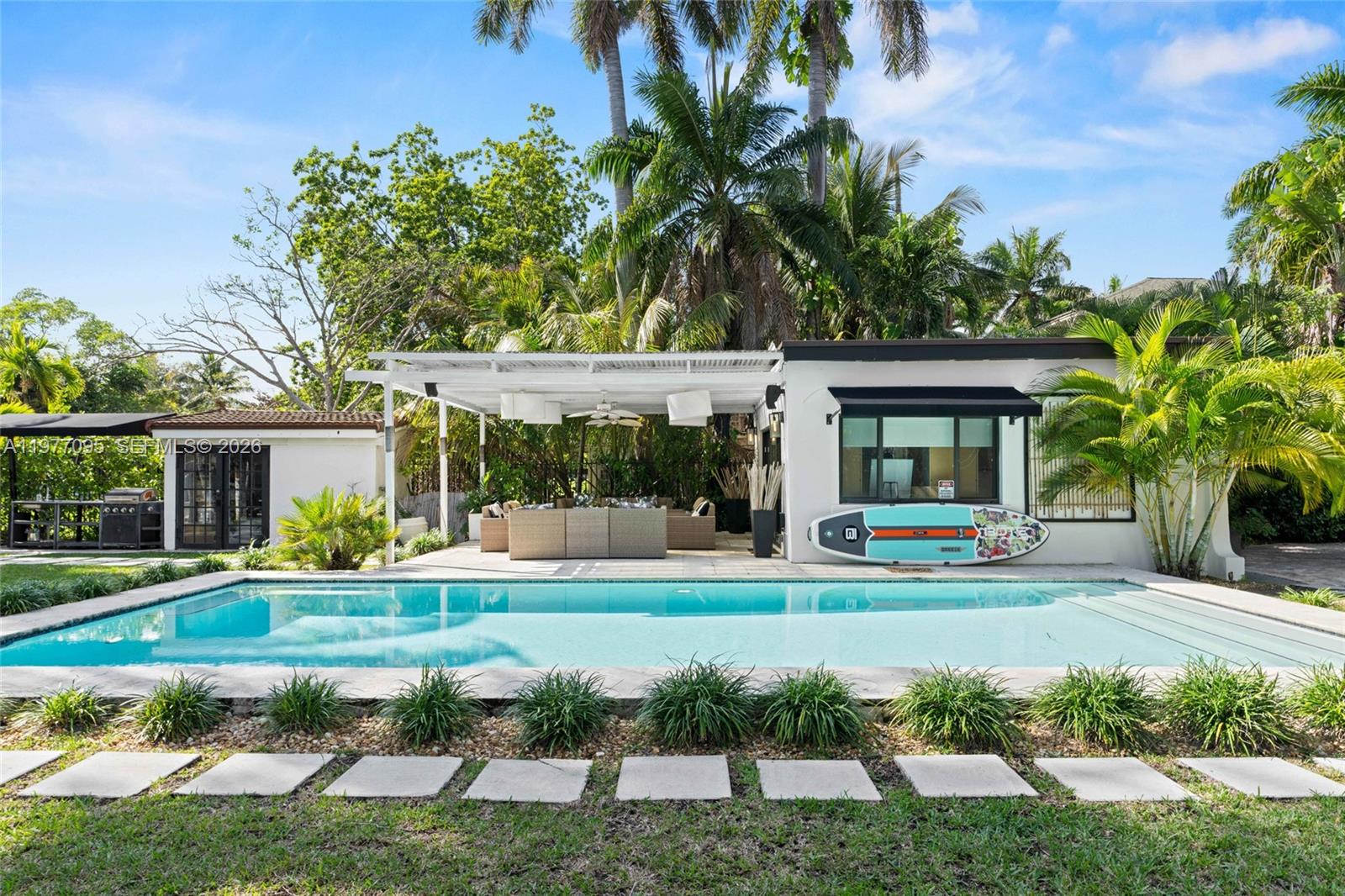 ADEMAR PARK AMD PL - Residential