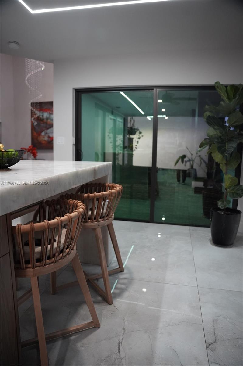 LAKES ON THE GREEN REPLAT - Residential Lease