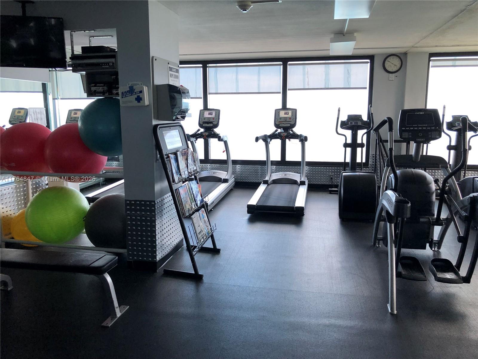 OCEANSIDE PLAZA CONDO - Residential