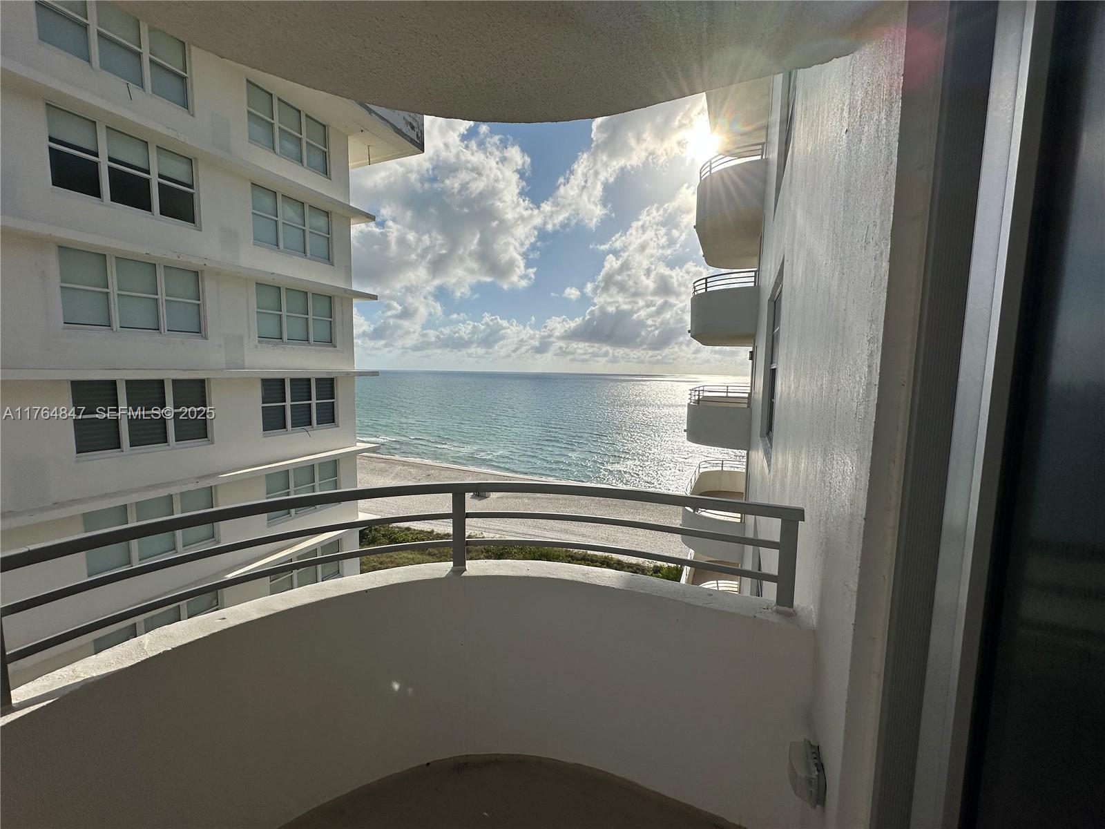 5555 Collins Ave 15C