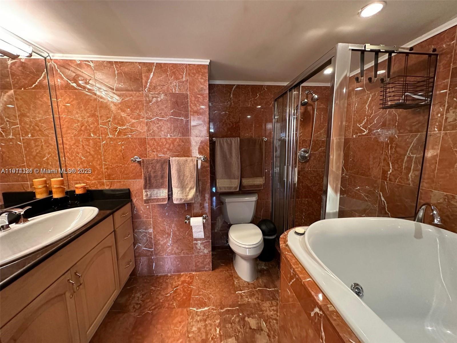 ALLINGTON TOWERS CONDO - Residential Lease