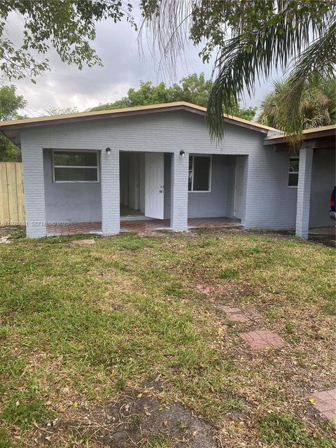 Photo of 2122 NW 5th St, Pompano Beach, FL 33069 (MLS # A11926681)