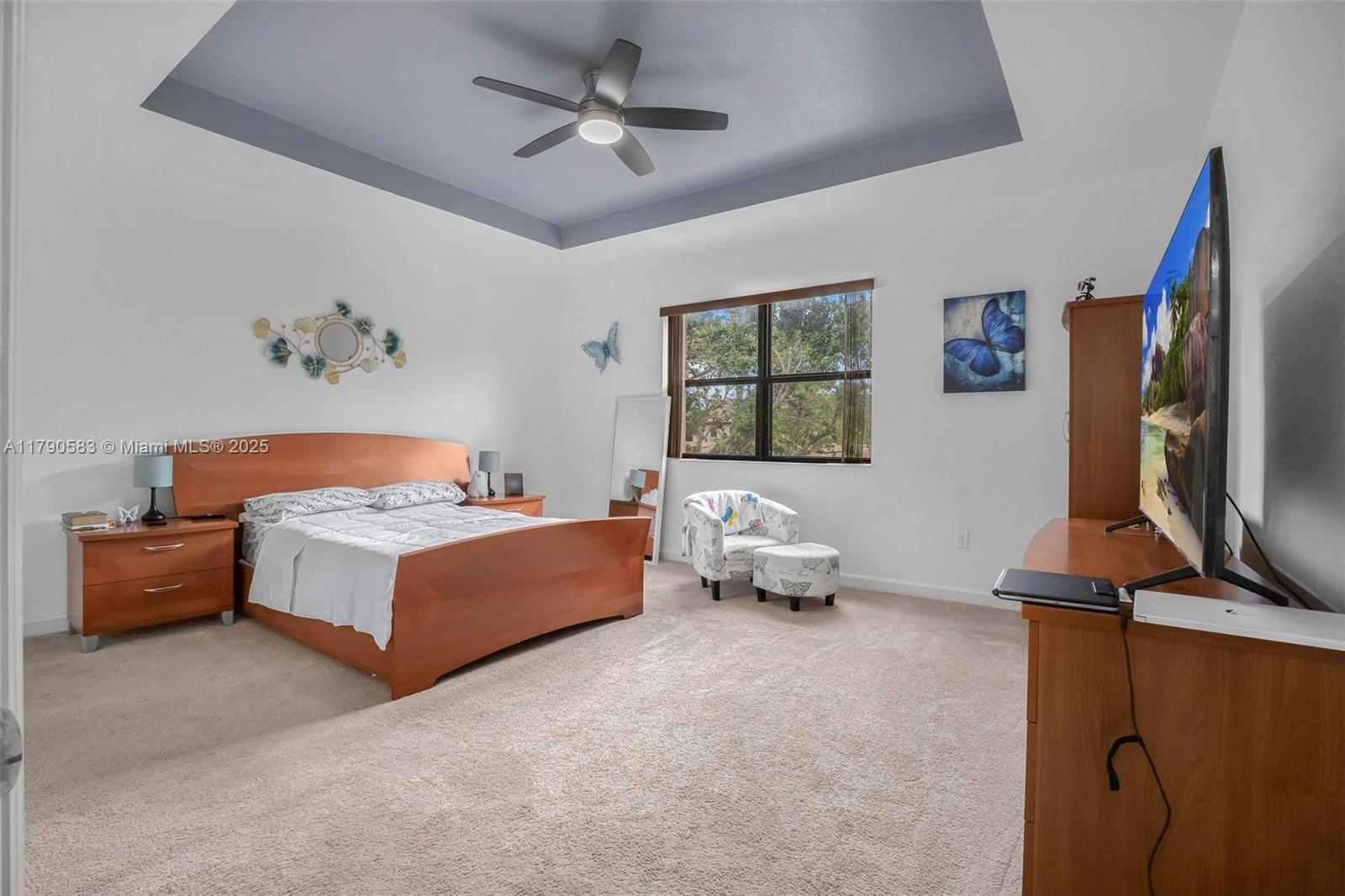 BAYWINDS OF FLORES - Residential