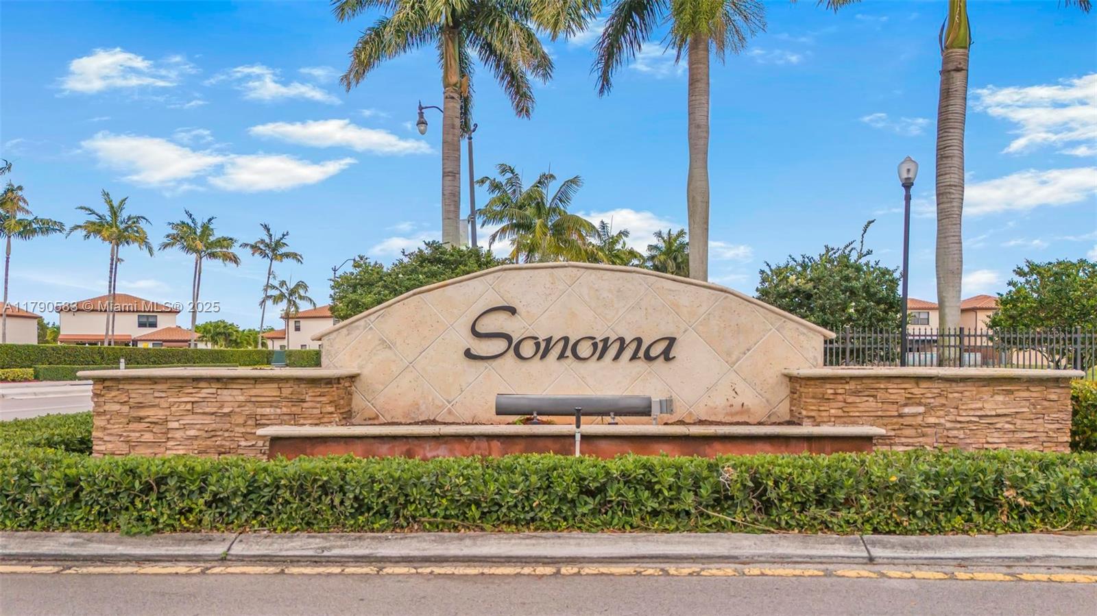 BAYWINDS OF FLORES - Residential