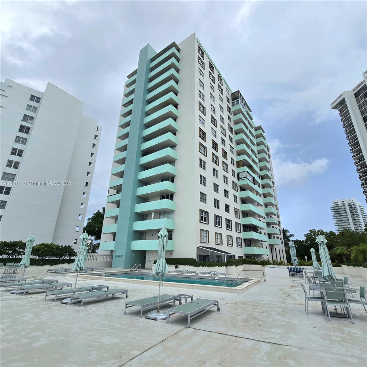 ISLAND TERRACE CONDO - Residential