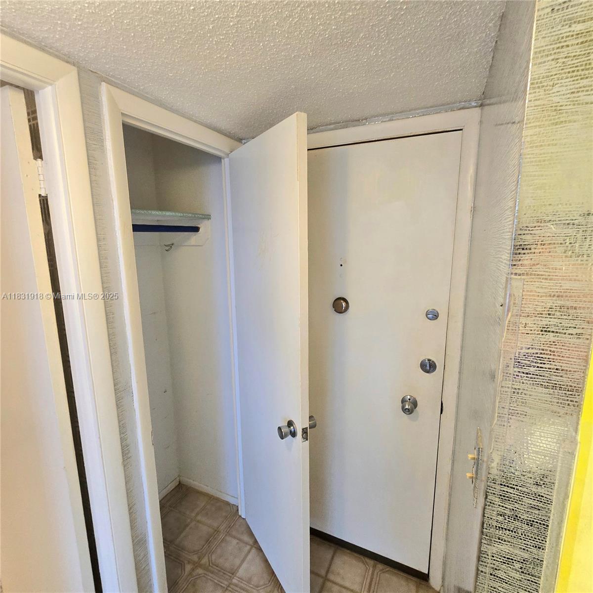 ISLAND TERRACE CONDO - Residential