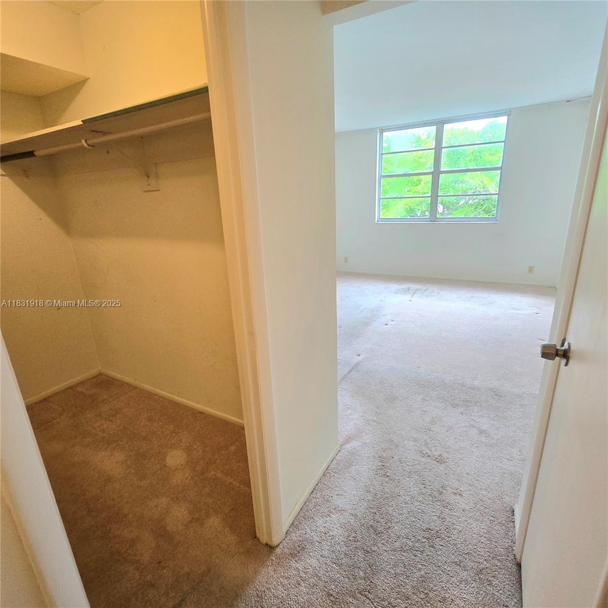 ISLAND TERRACE CONDO - Residential