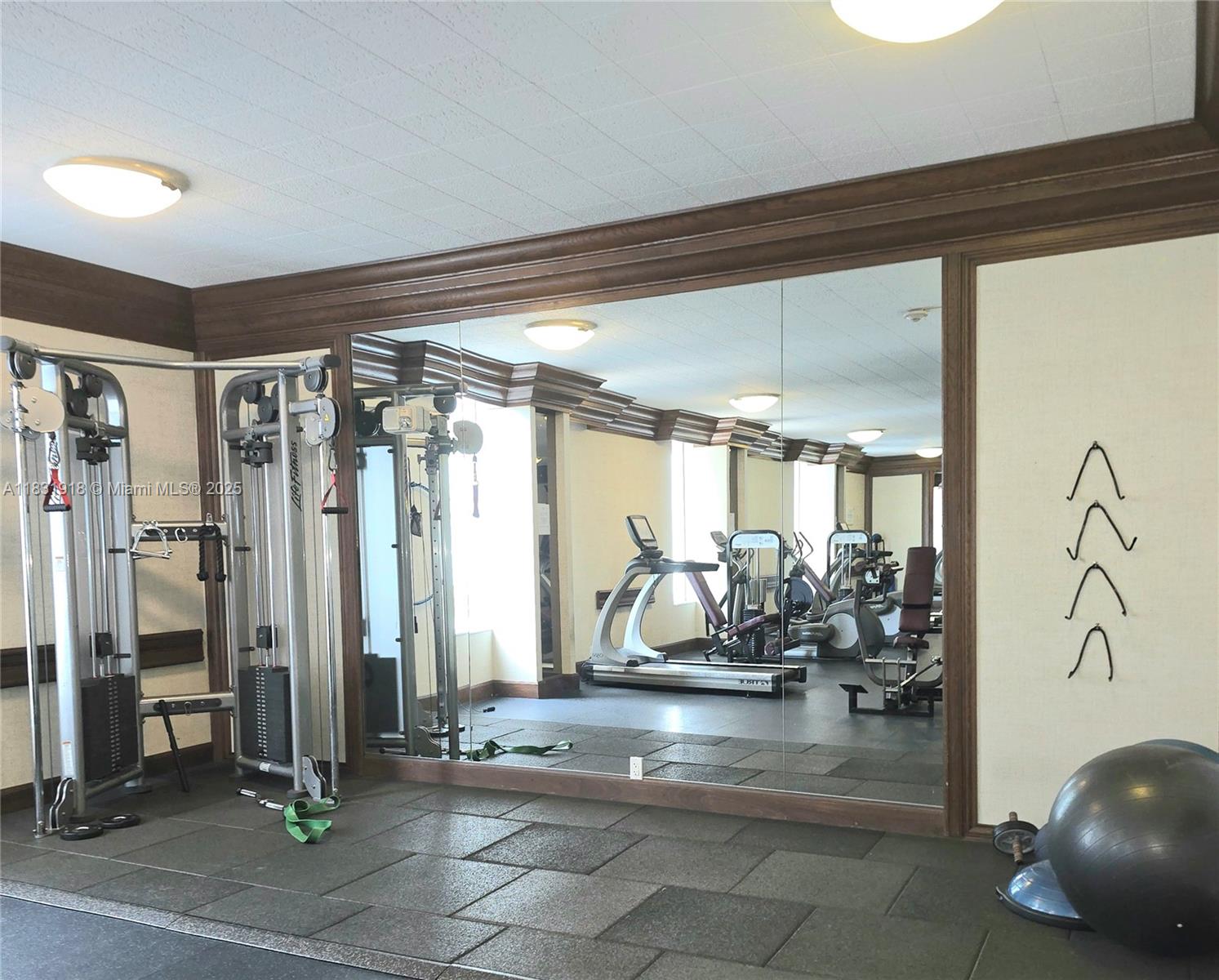 ISLAND TERRACE CONDO - Residential