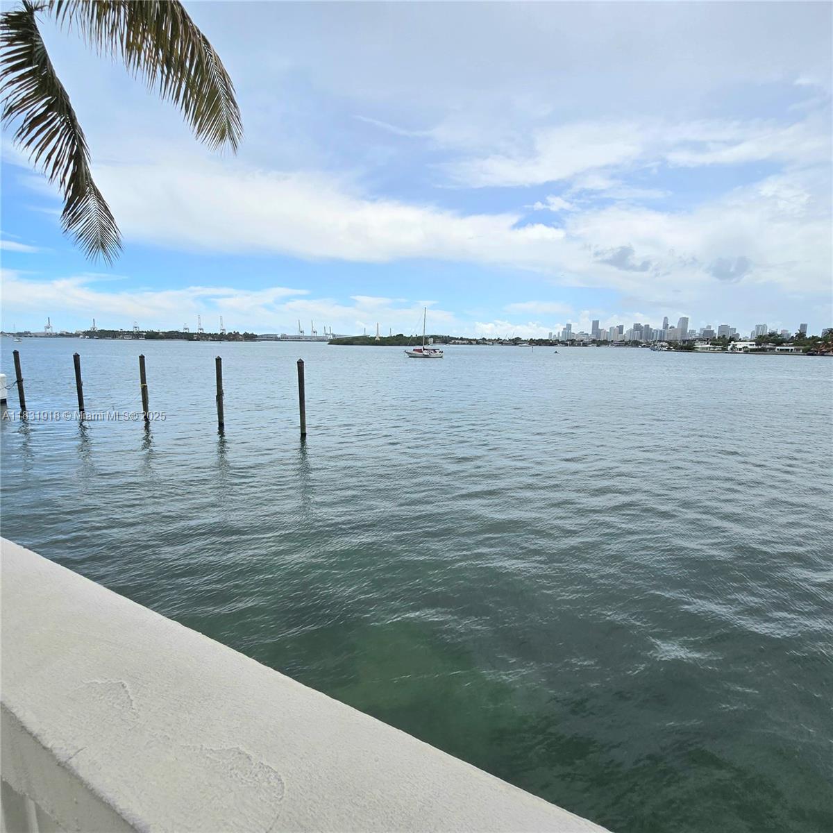 ISLAND TERRACE CONDO - Residential