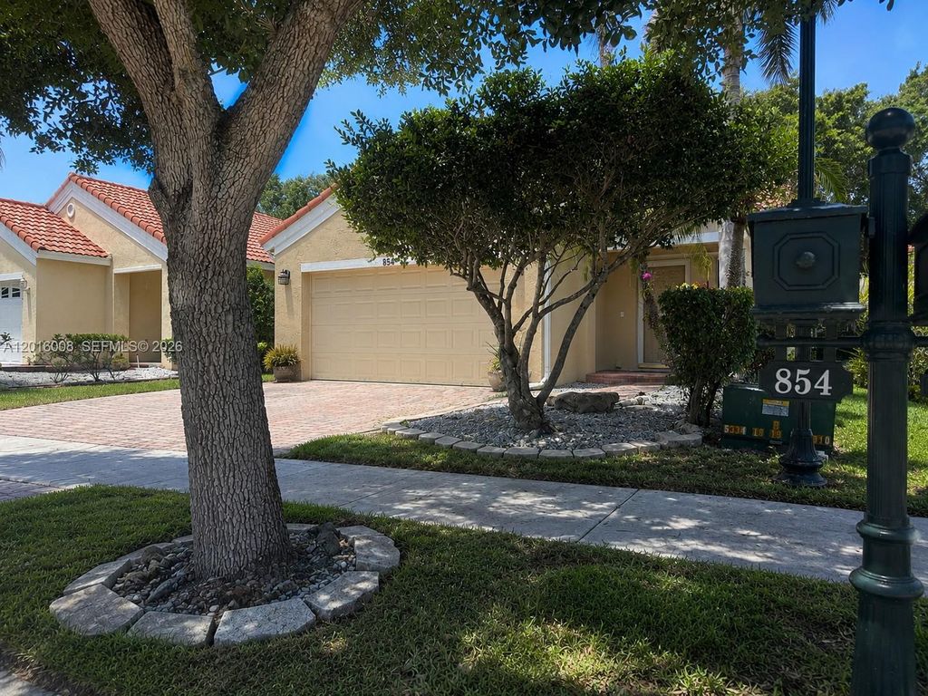 Photo of 854 San Remo Dr #854, Weston, FL 33326 (MLS # A12016008)