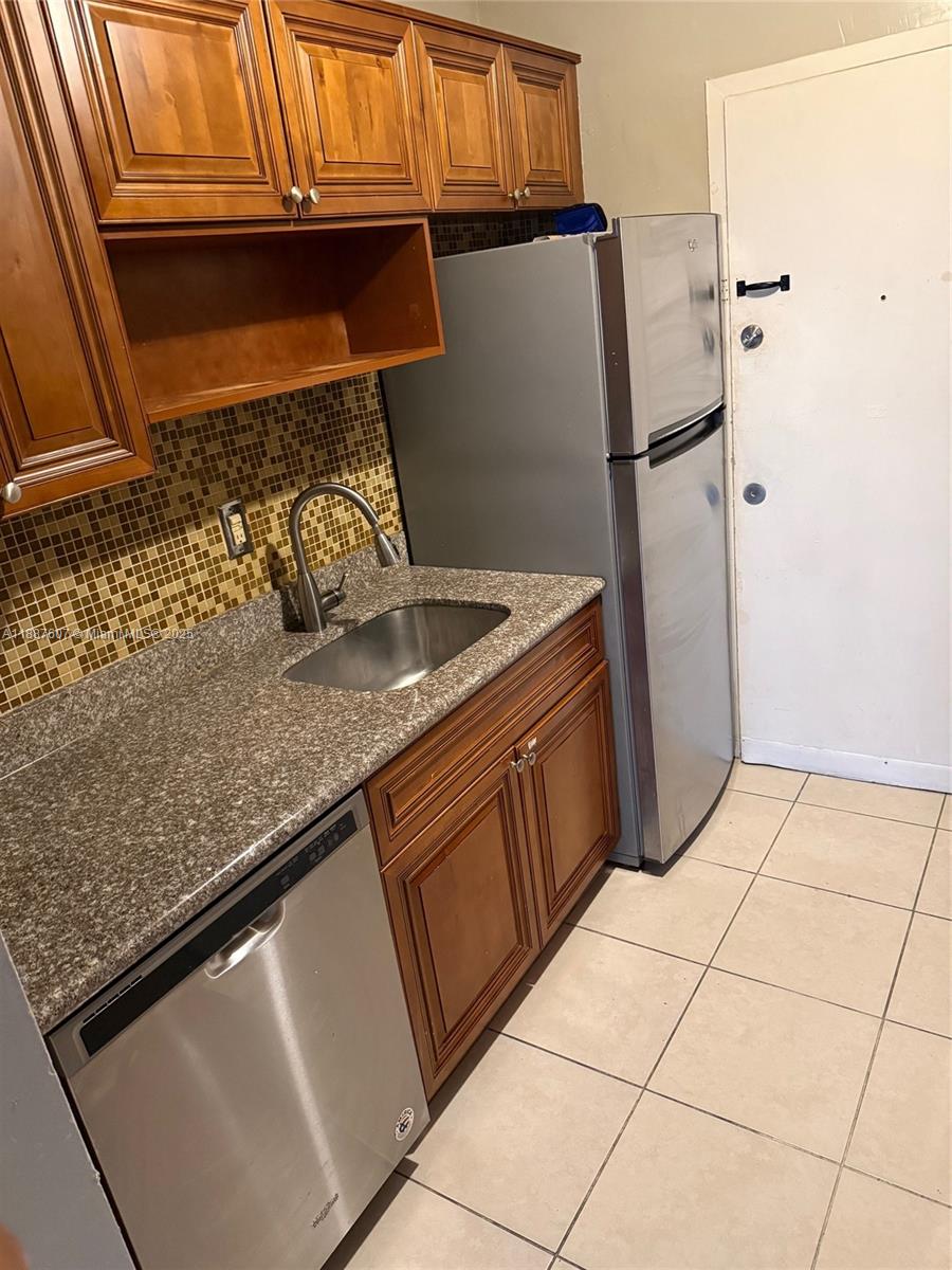 KEYSTONE TOWERS CONDO - Residential Lease