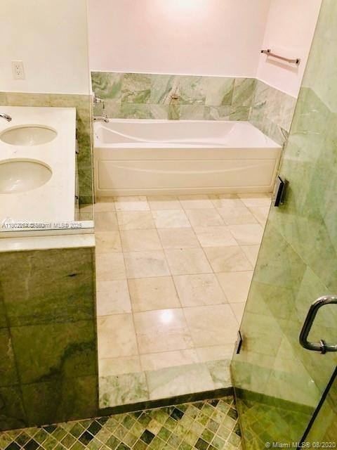 1060 BRICKELL CONDO - Residential Lease