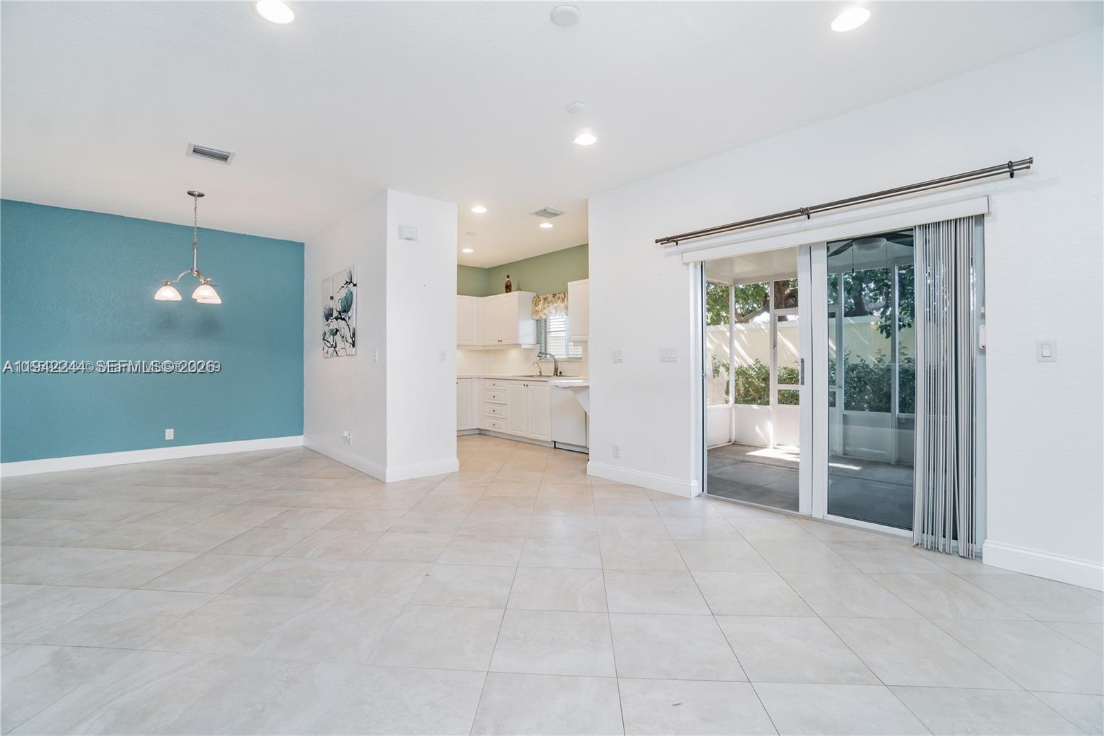 SUNRISE GOLF VILLAGE SECT - Residential