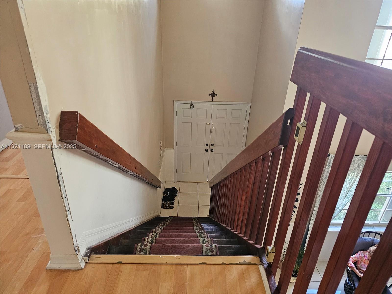 SUNSET PALMS - Residential