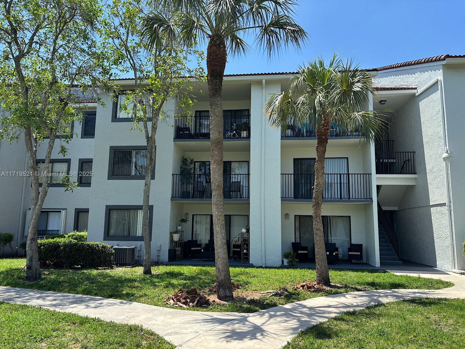 9144 W Atlantic Blvd 828, Coral Springs, Broward County, Florida - 3 Bedrooms  
2 Bathrooms - 