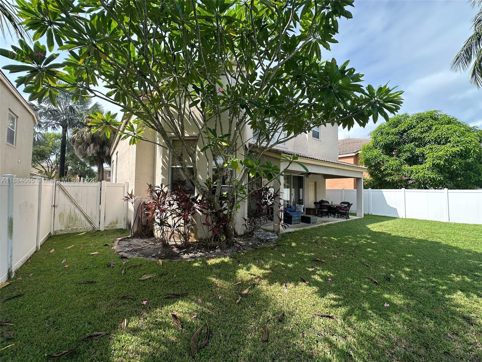 MADISON GREEN 1 PARS F, G - Residential