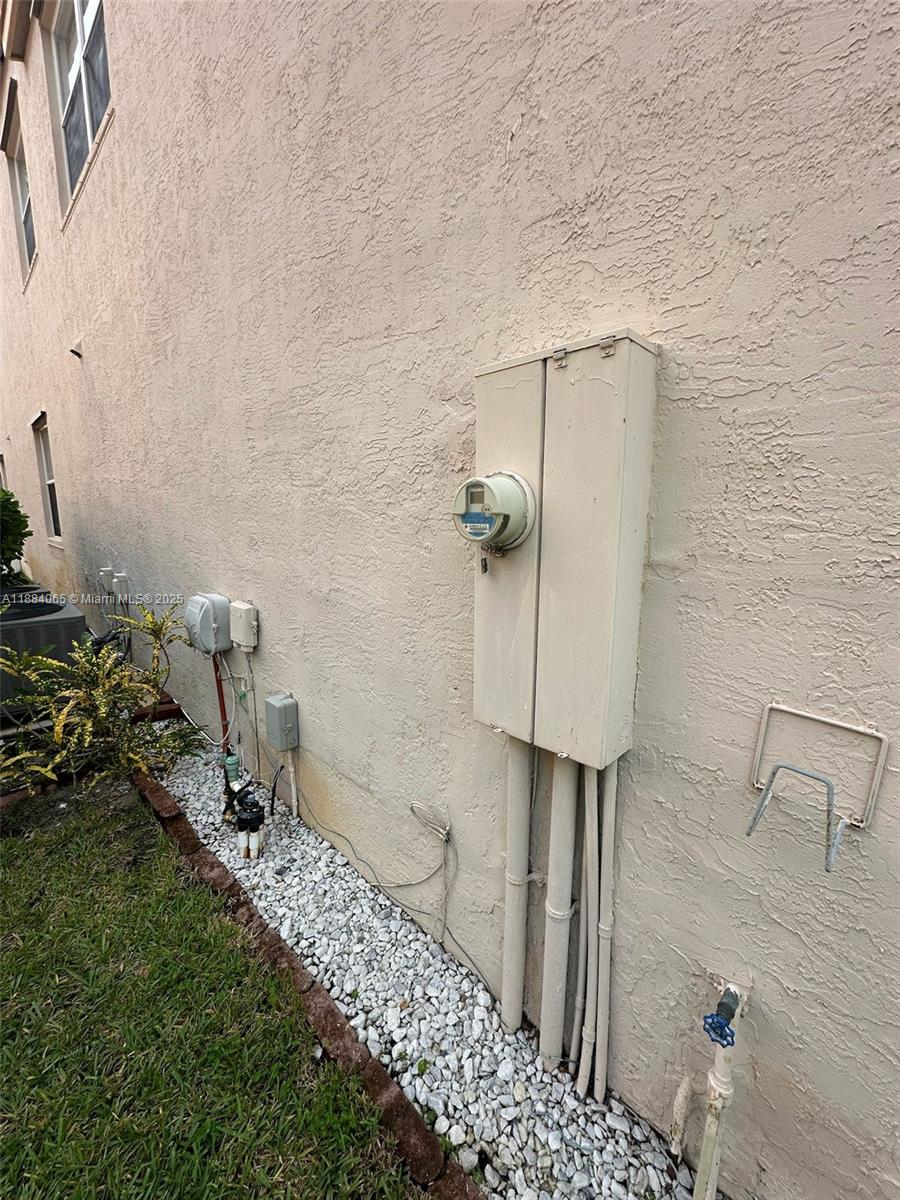 MADISON GREEN 1 PARS F, G - Residential