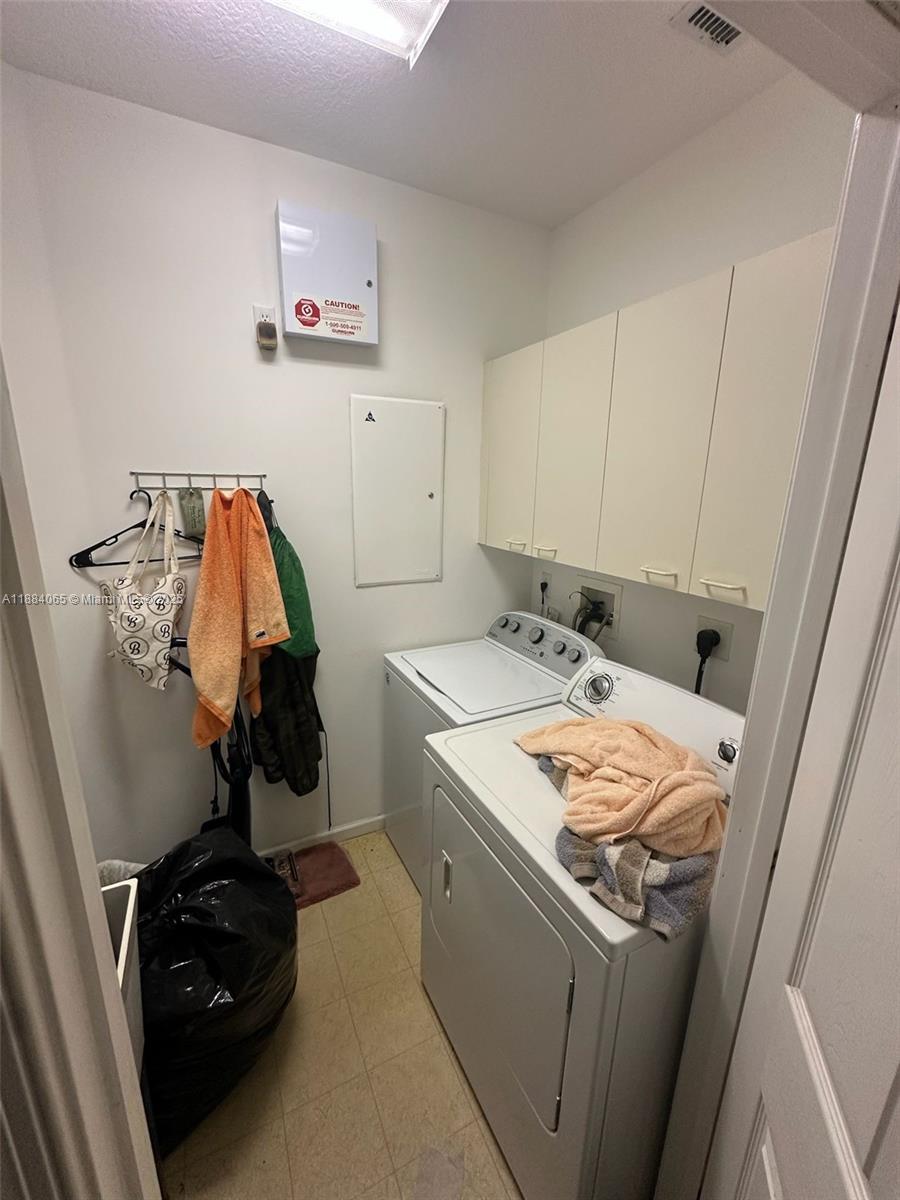 MADISON GREEN 1 PARS F, G - Residential