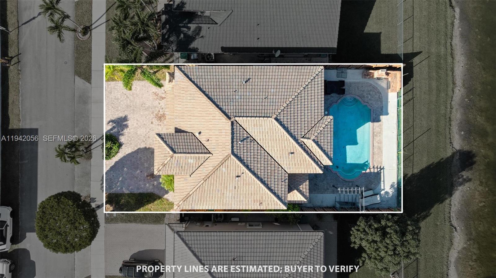 SUNSET LAKES ESTATES 1ST - Residential