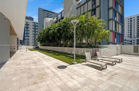Tiny photo for 1010 SW 2nd Ave #809, Miami, FL 33130 (MLS # A12026461)