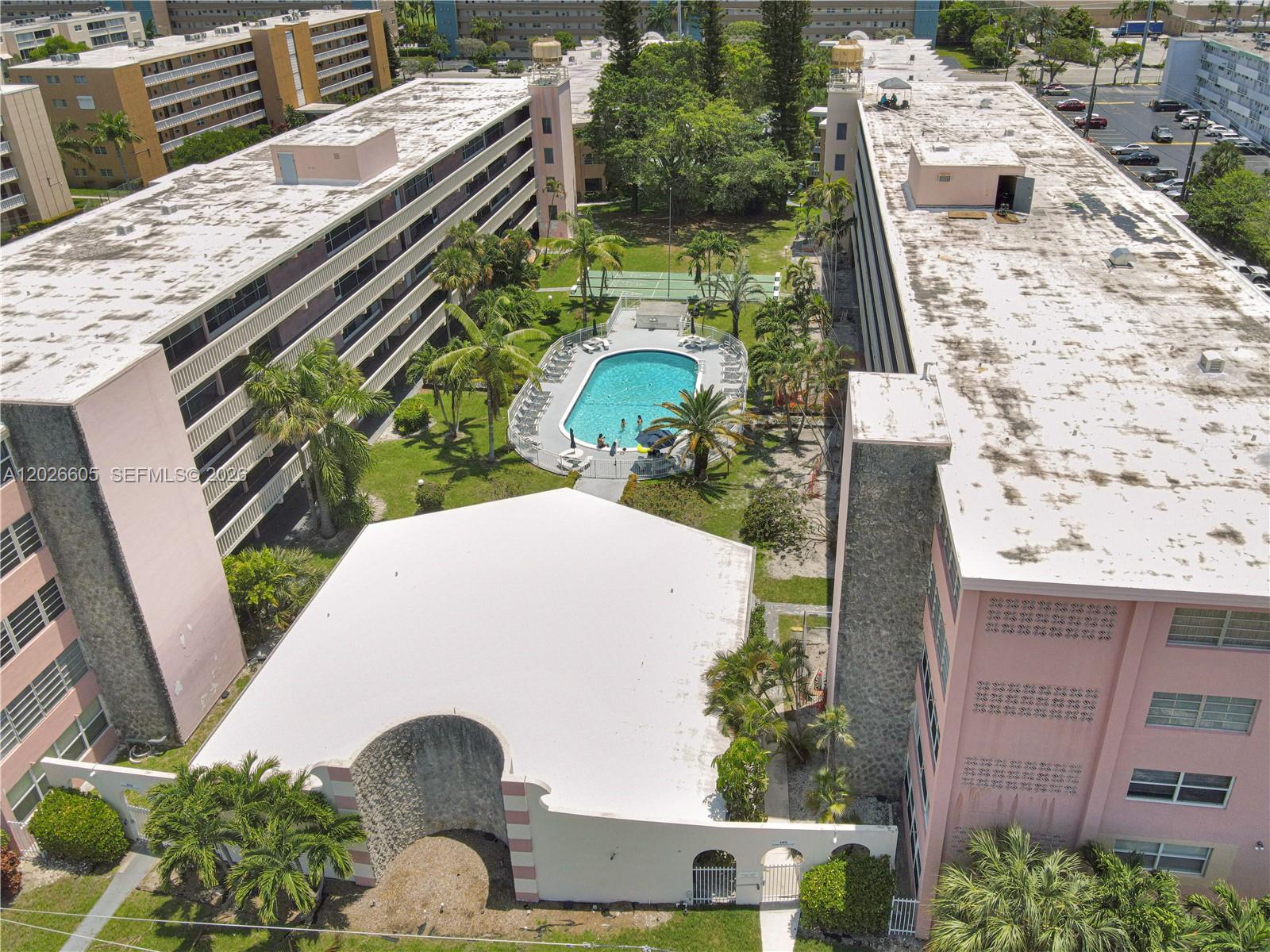 ELDORADO PLAZA WEST CONDO - Residential