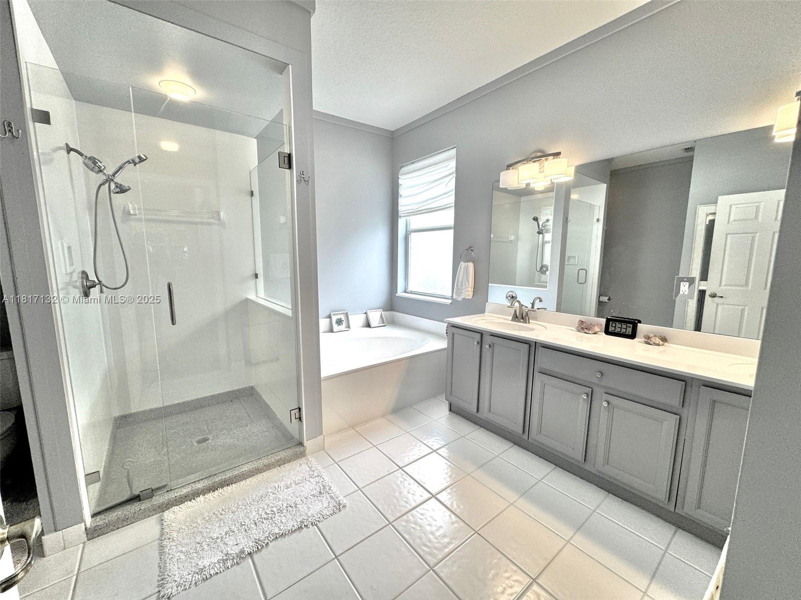 WILLOUGHBY (AKA WILLOUGHB - Residential