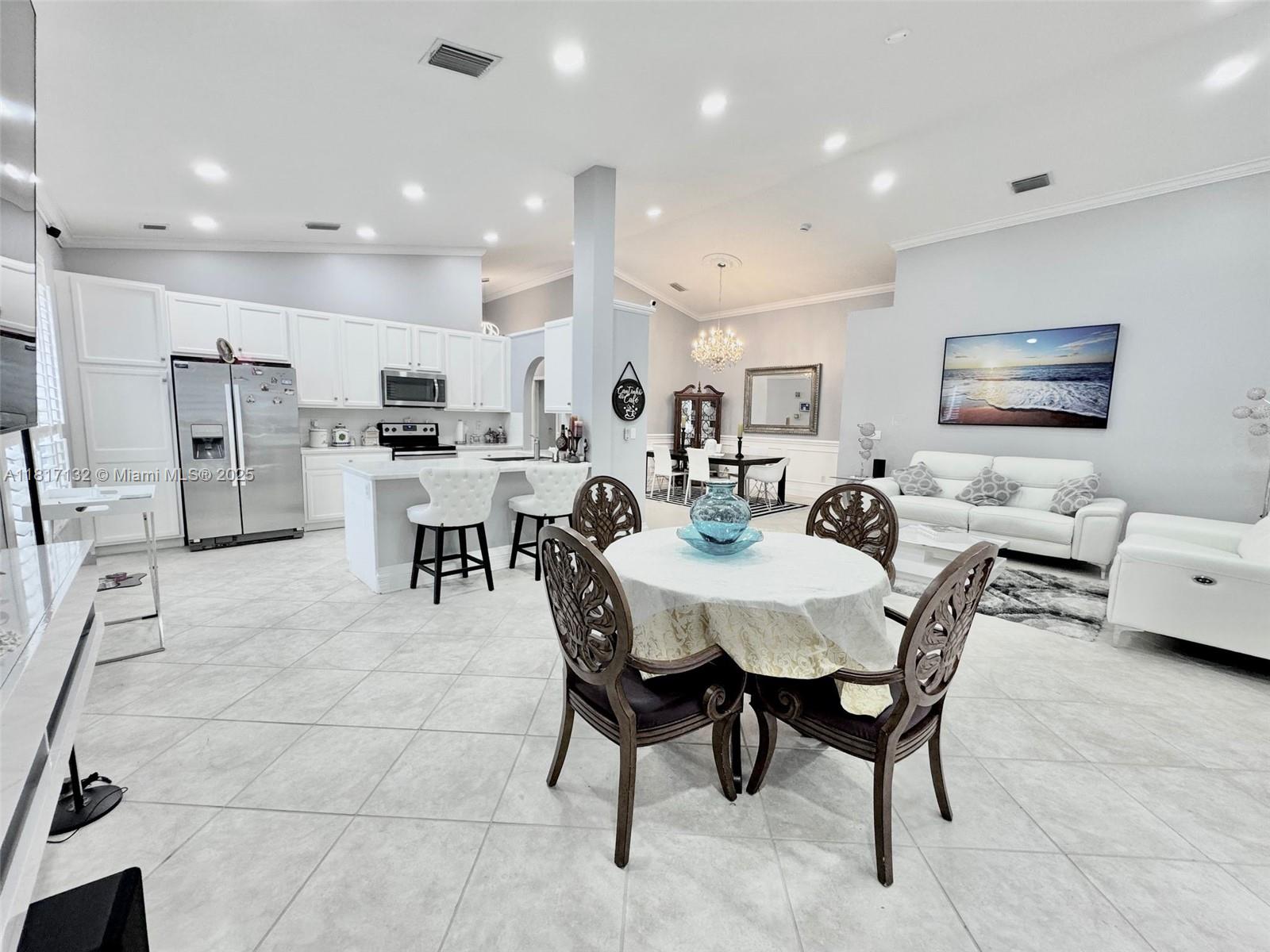 WILLOUGHBY (AKA WILLOUGHB - Residential