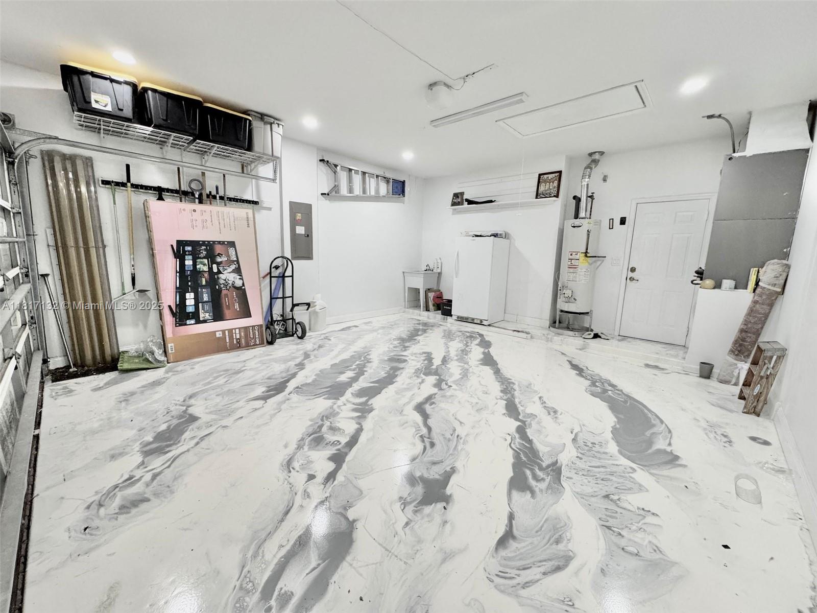 WILLOUGHBY (AKA WILLOUGHB - Residential