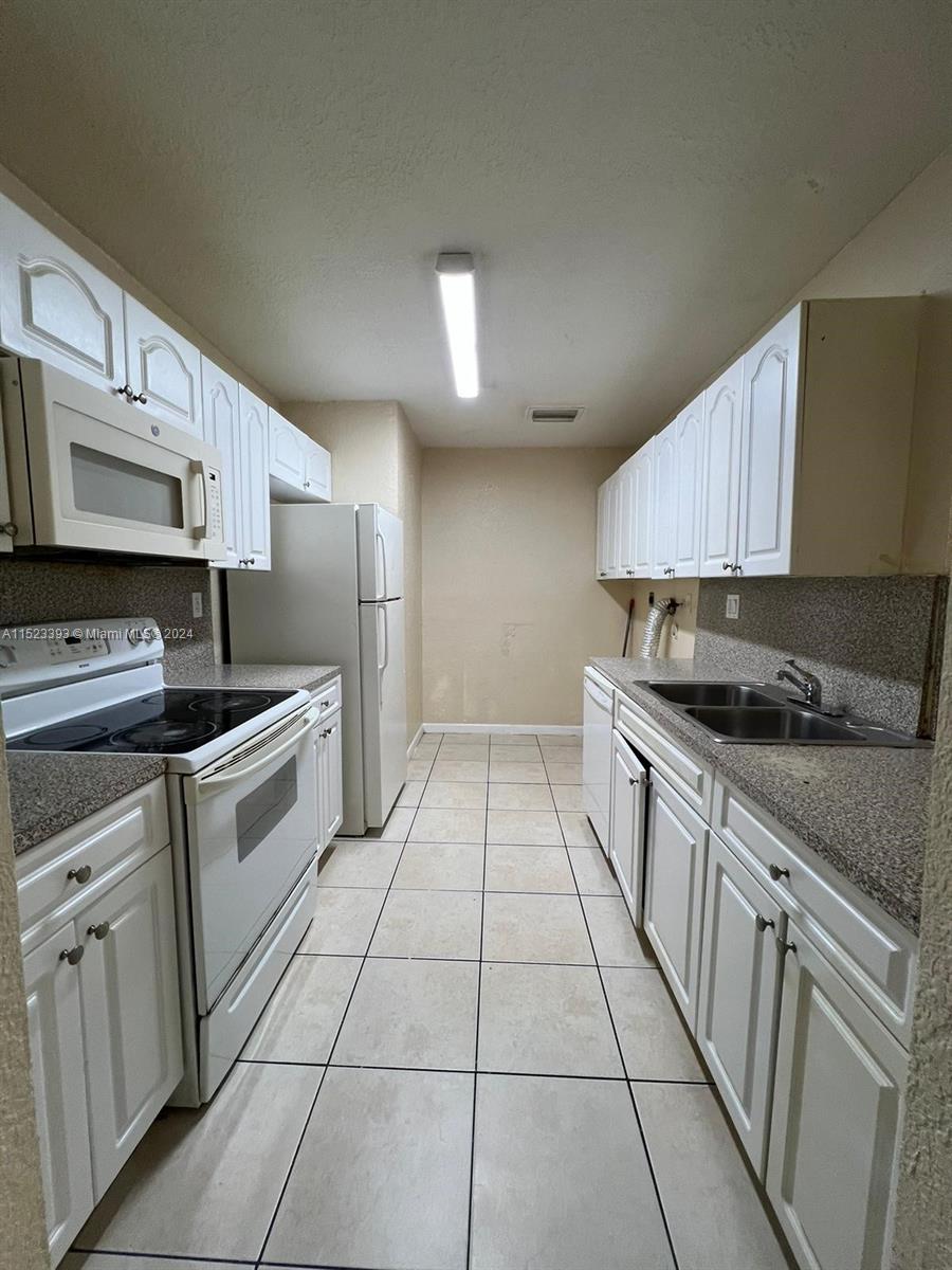 3833 NW 213th Ter