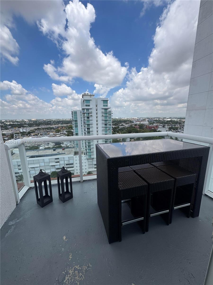 TERRAZAS RIVERPARK VILLAG - Residential