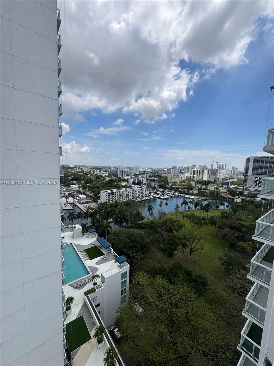 TERRAZAS RIVERPARK VILLAG - Residential