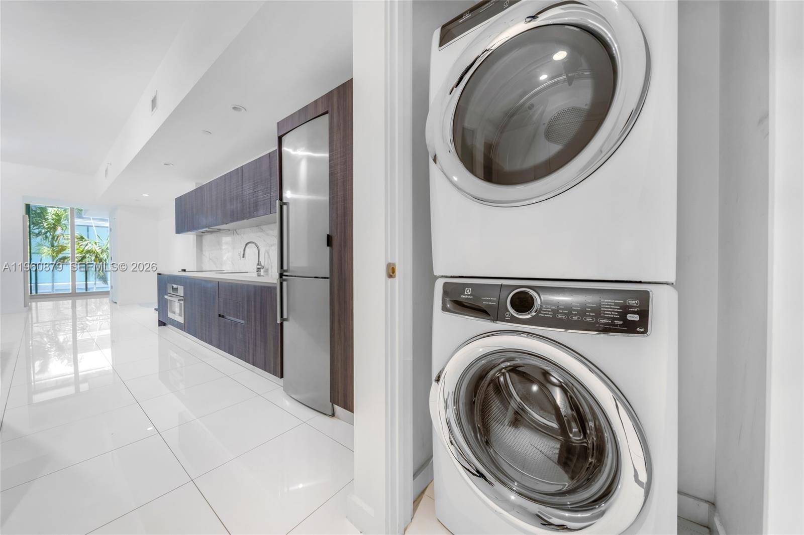 PARAMOUNT MIAMI WORLDCENT - Residential