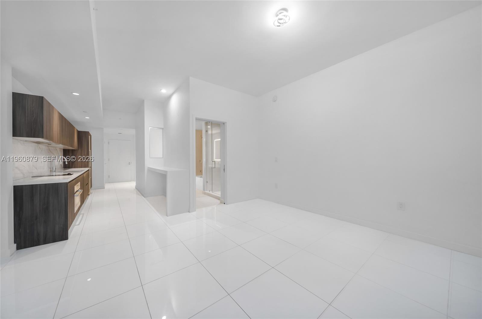 PARAMOUNT MIAMI WORLDCENT - Residential