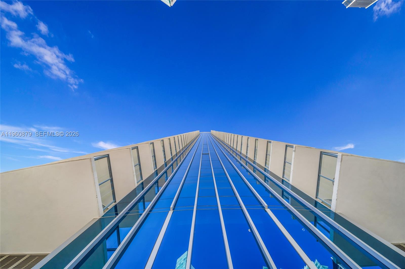 PARAMOUNT MIAMI WORLDCENT - Residential