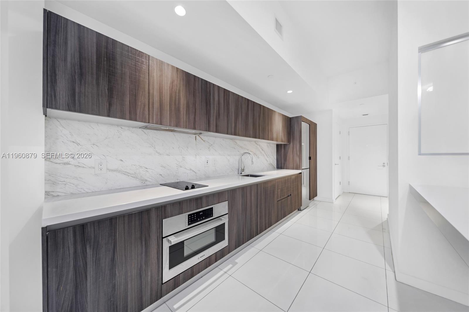 PARAMOUNT MIAMI WORLDCENT - Residential