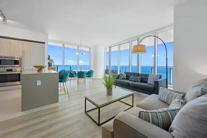 4111 SOUTH OCEAN DRIVE CO - Residential