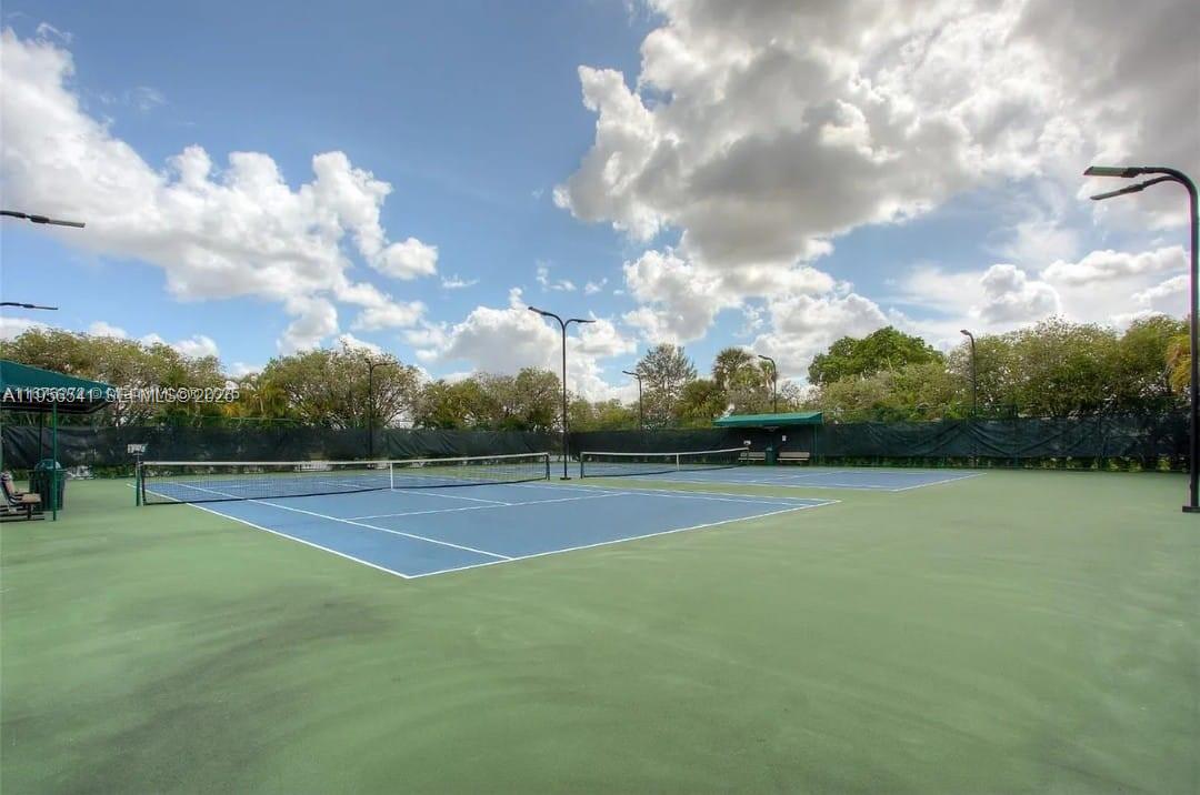 RACQUET CLUB APARTMENTS A - Residential